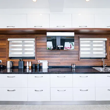 Maldives Homes ホテル 3*