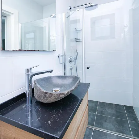 Maldives Homes ホテル 3*