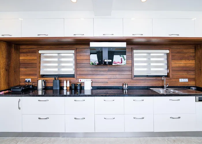 Maldives Homes Ξενοδοχείο 3*